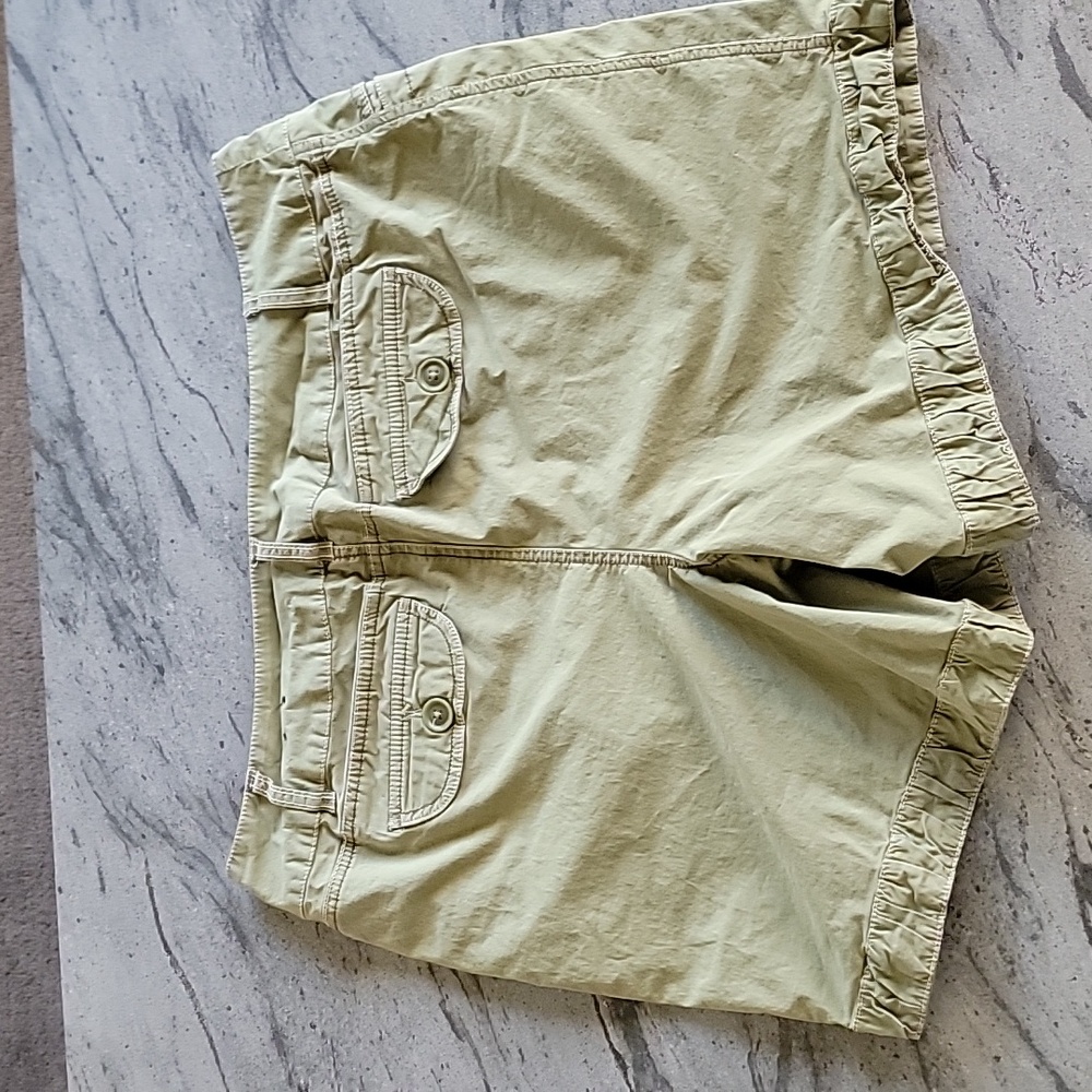 LANE BRYANT Shorts w/ Stylish Belt Loop Design Green size 16 - Picture 5 of 12